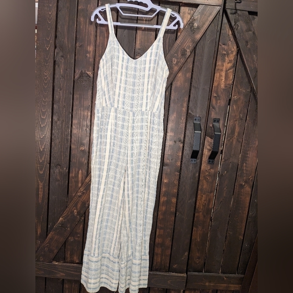 SHARAGANO size 4, cream and blue jumpsuit